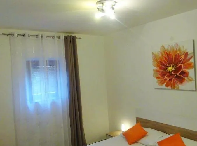 860c Apartman